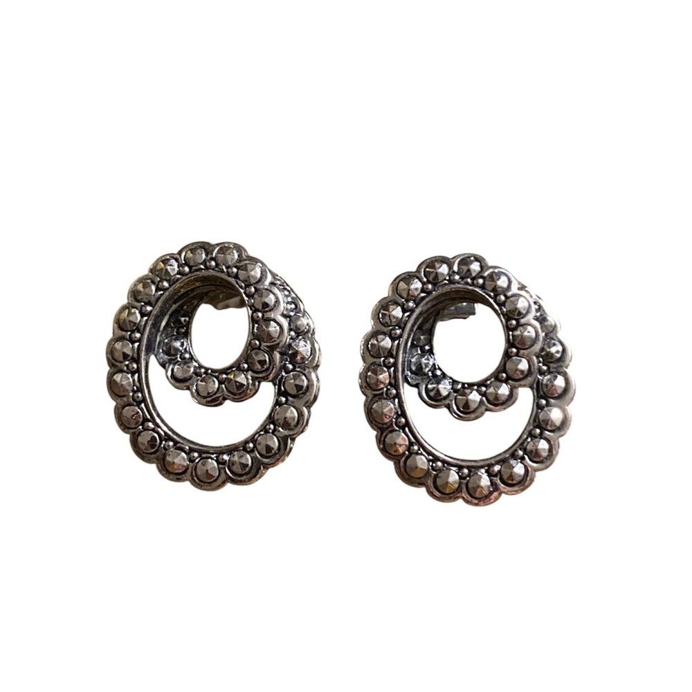 Vintage Avon Simulated Marcasite Swirl Oval Stud Earrings Silver Tone 💎